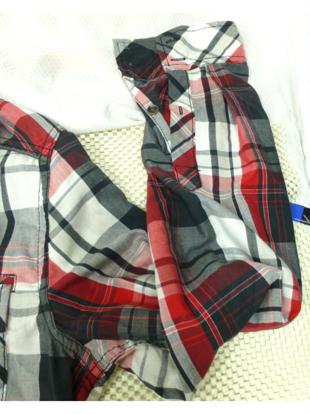 Rock & Republic Mens Red & Black Plaid Button-Up Long Sleeve Shirt Easy-Care Fab - Picture 9 of 13